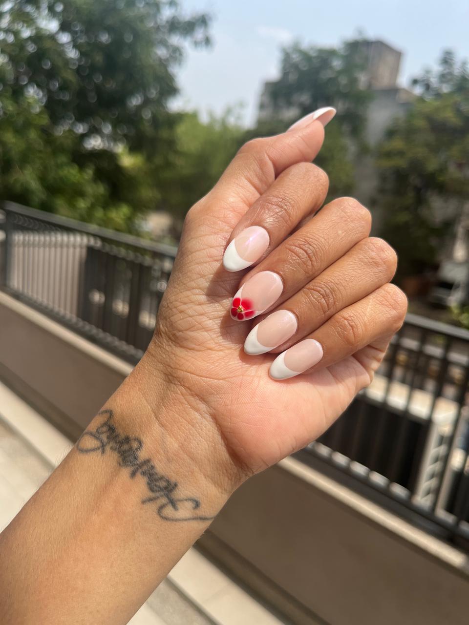 Classic Blossom French